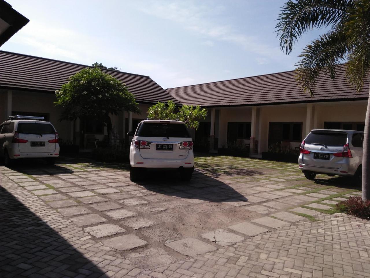 DeKa Homestay Mataram Eksteriør bilde